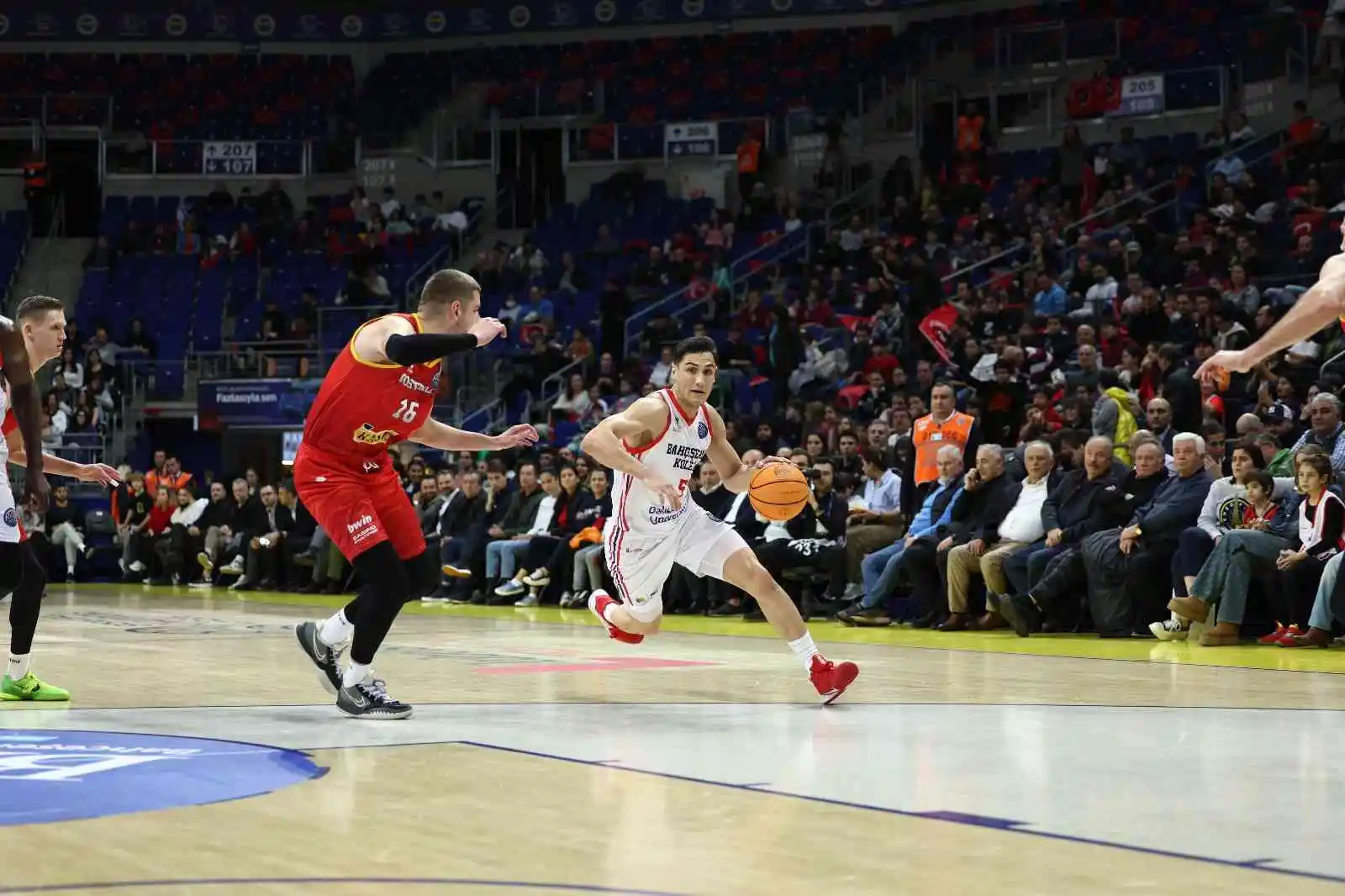 Basketbol Şampiyonlar Ligi: Bahçeşehir Koleji: 87 - Filou Oostende: 81
