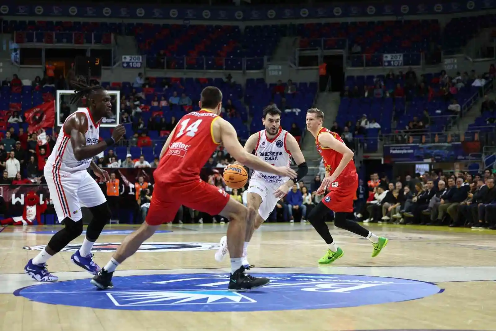 Basketbol Şampiyonlar Ligi: Bahçeşehir Koleji: 87 - Filou Oostende: 81
