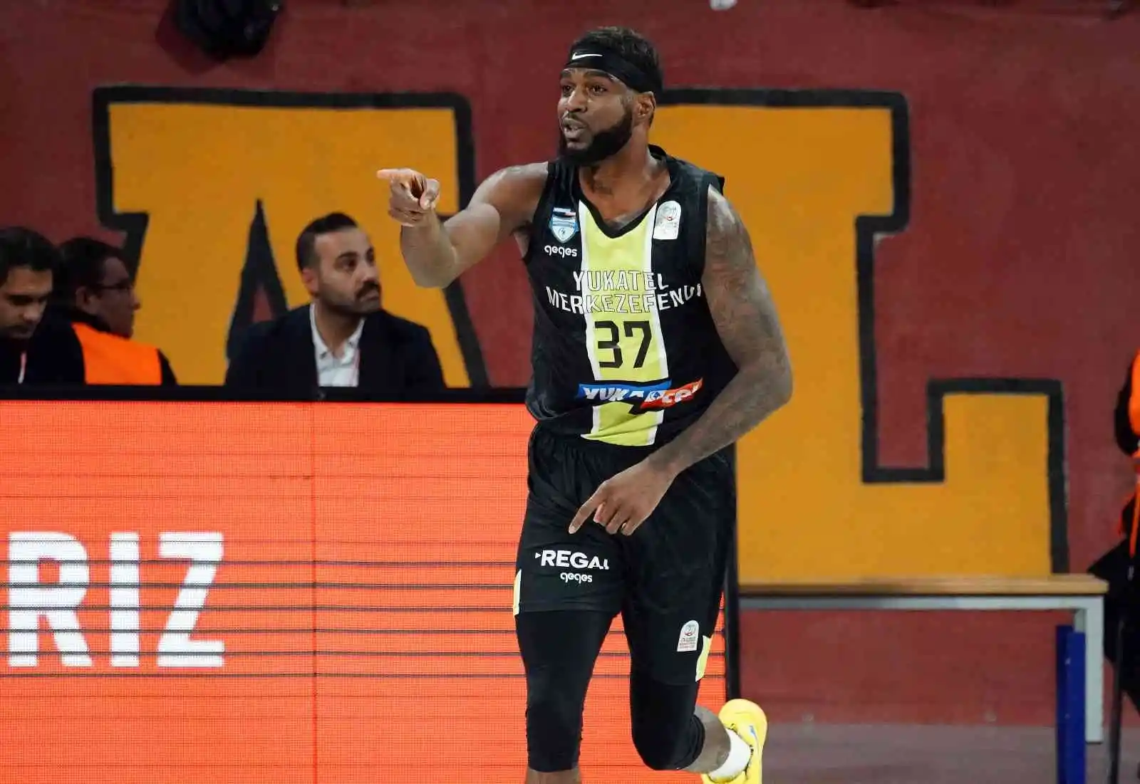 Basketbol Süper Lig: Galatasaray Nef: 83 - Merkezefendi Belediyesi: 100