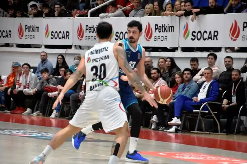 Basketbol Süper Ligi: Aliağa Petkim Spor: 70 - Türk Telekom: 89
