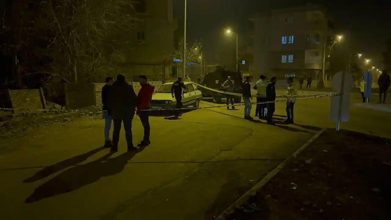 Batman’da bir kişi aracında ölü bulundu