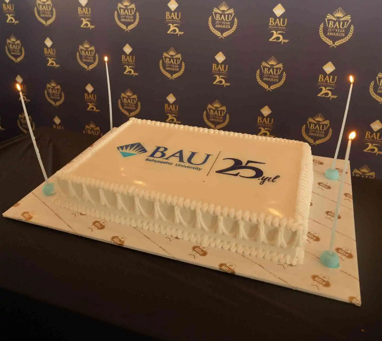 BAU 25'nci yaşını kutluyor