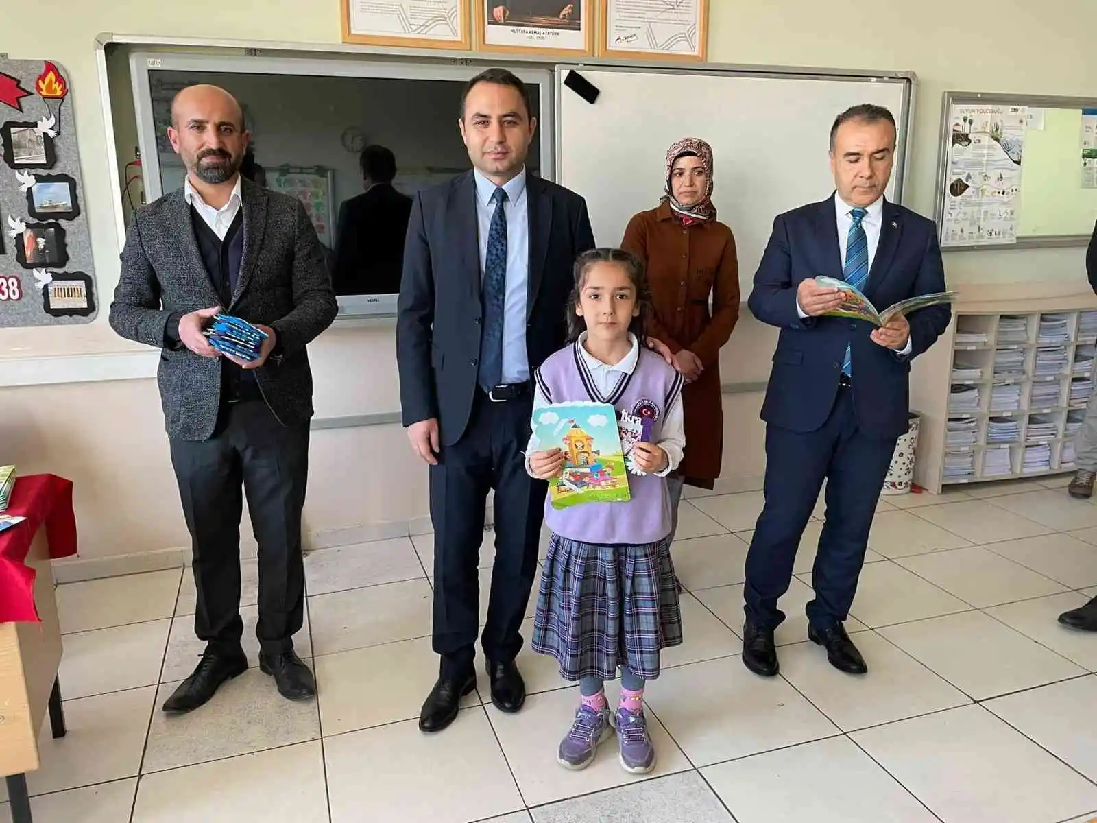Besni'de 18 bin 594 öğrenci karne sevinci yaşadı