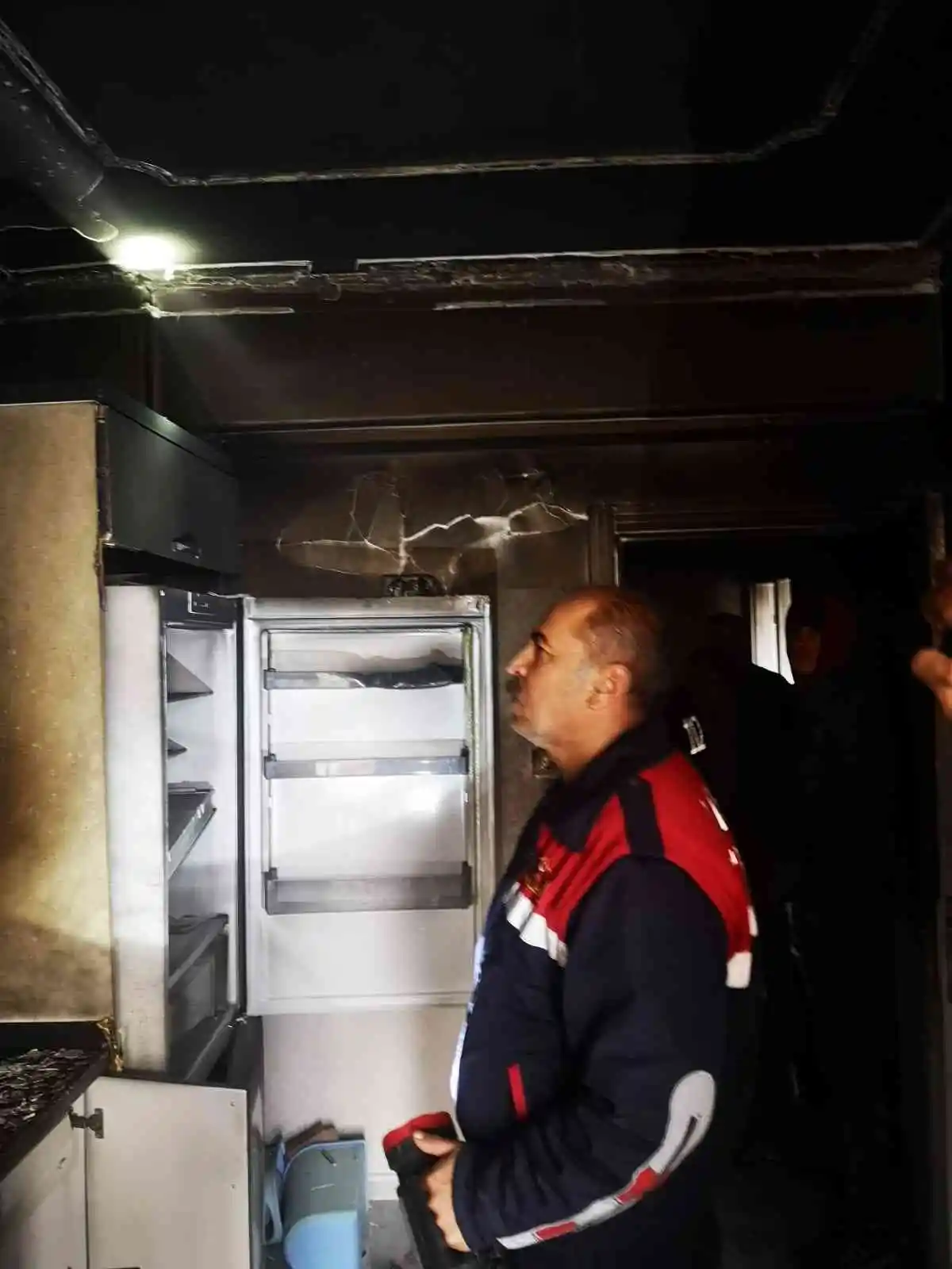 Besni'de ki yangında 2 kişi yaralandı