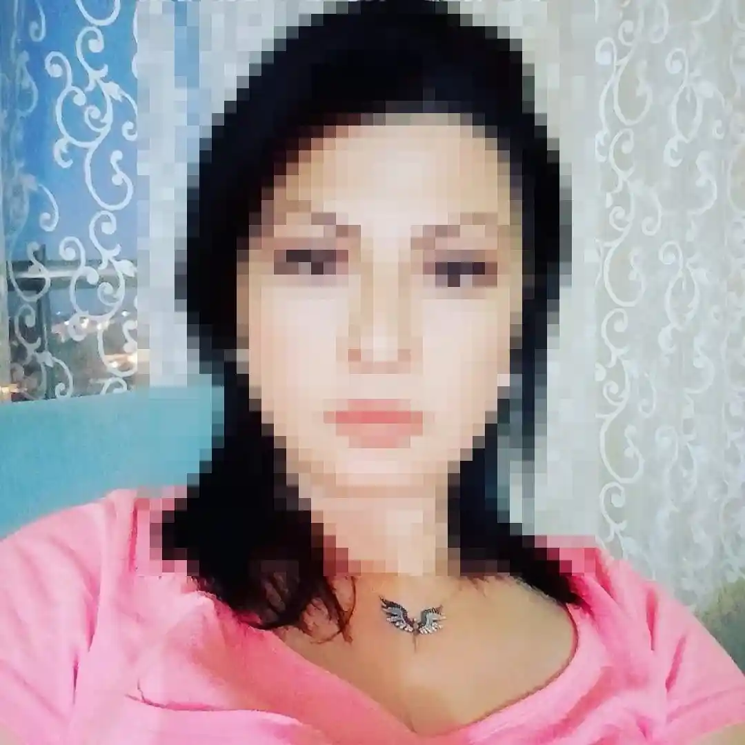 Binanın çatısından aşağıya düşen kadın ağır yaralandı
