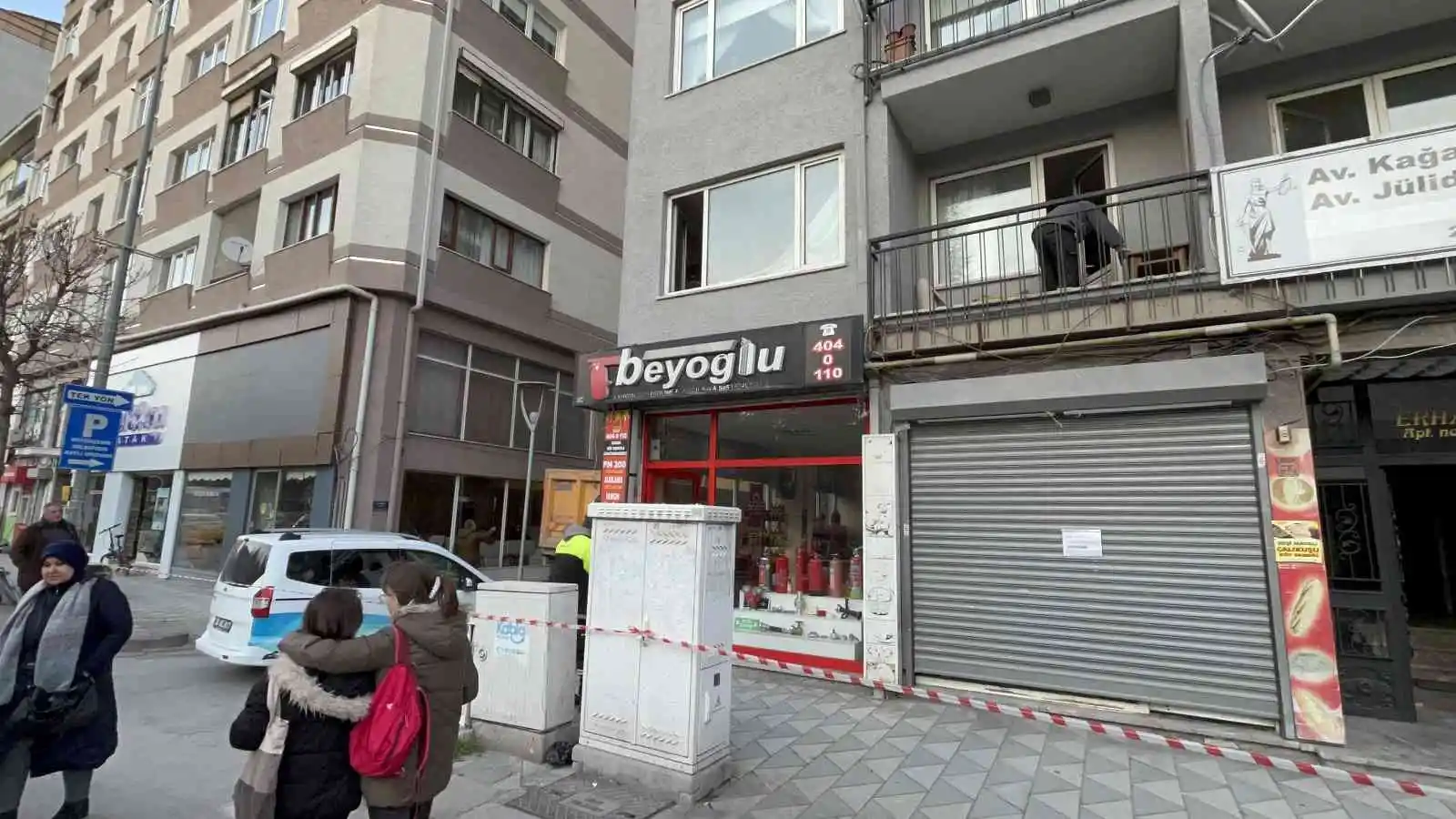 Bu evden yaklaşık 40 ton çöp çıkartıldı