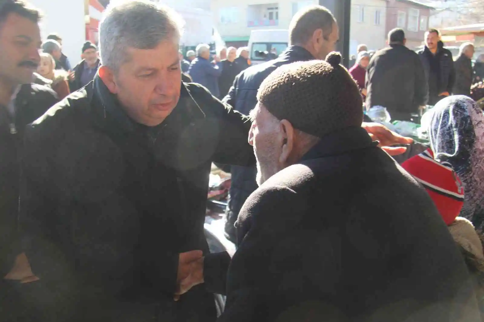 Bünyan yeni kapalı pazar yerine kavuştu