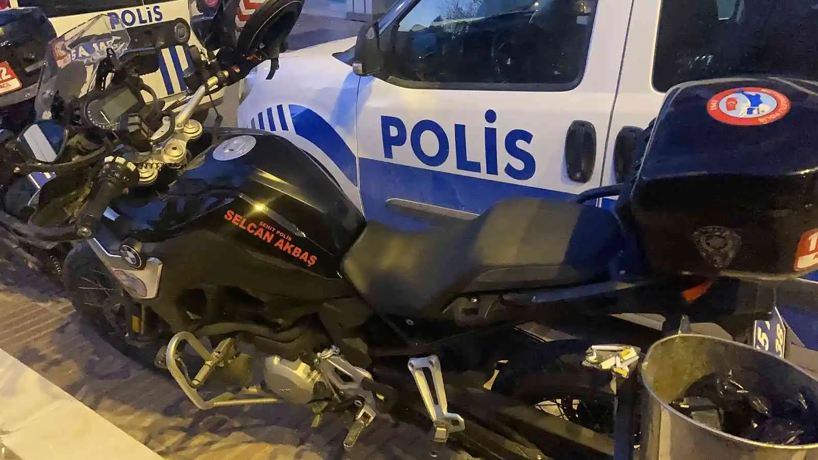 Burdur’da motosikletli yunus ekipleri ekipleri kaza yaptı, 2 polis yaralandı
