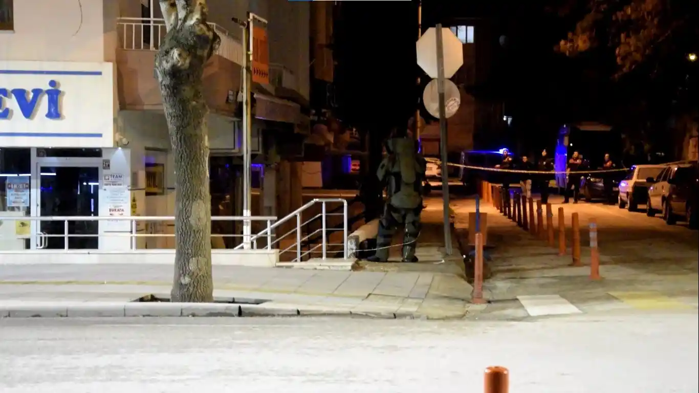 Burdur'da şüpheli çanta polisi alarma geçirdi