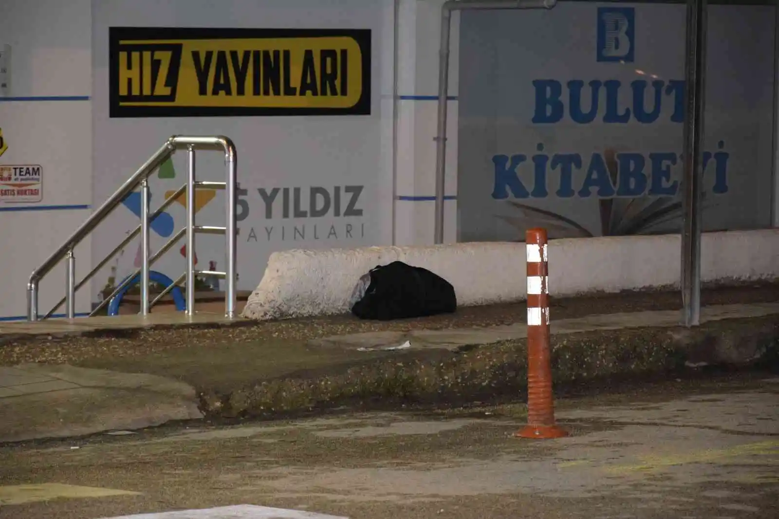 Burdur’da şüpheli çanta polisi alarma geçirdi