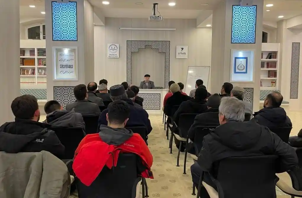 Çarşamba Sohbetlerinin konuğu Dr. Gayretli oldu