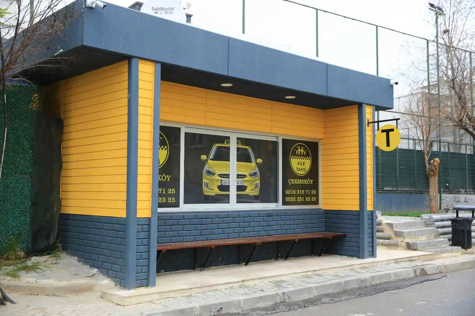 Çekmeköy’de iki yeni taksi durağı törenle hizmete açıldı