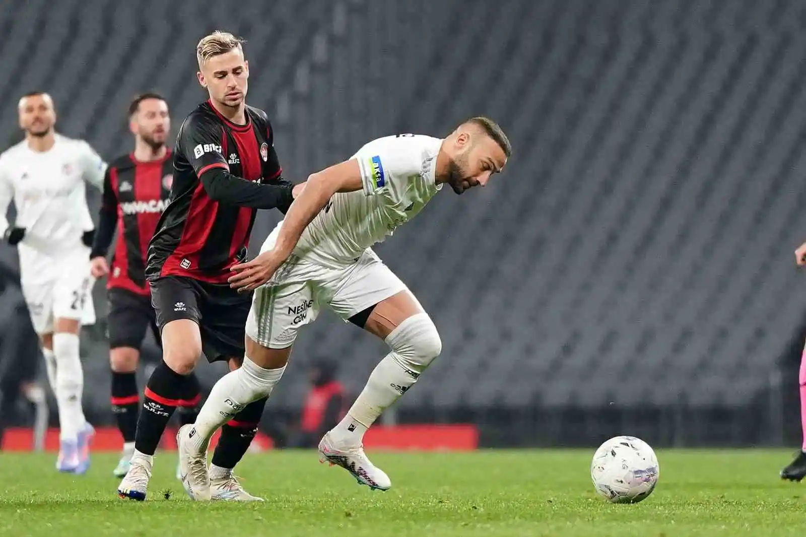 Cenk Tosun, Süper Lig'de gol sayısını 9'a çıkarttı
