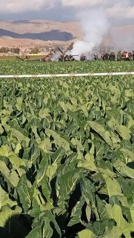 Cezayir’de askeri helikopter düştü: 3 ölü