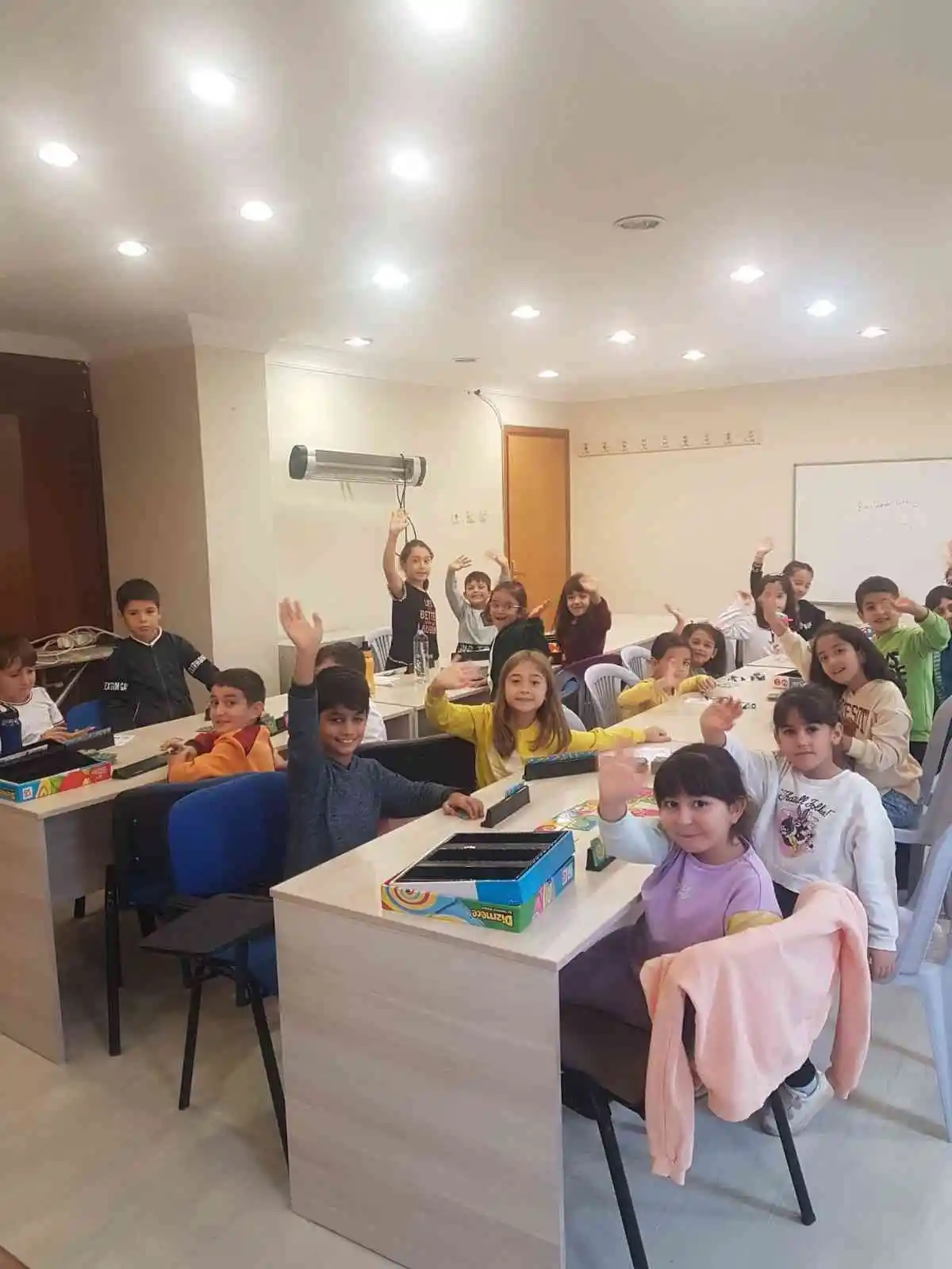 Çocuklar akıl ve zeka oyunlarıyla öğreniyor