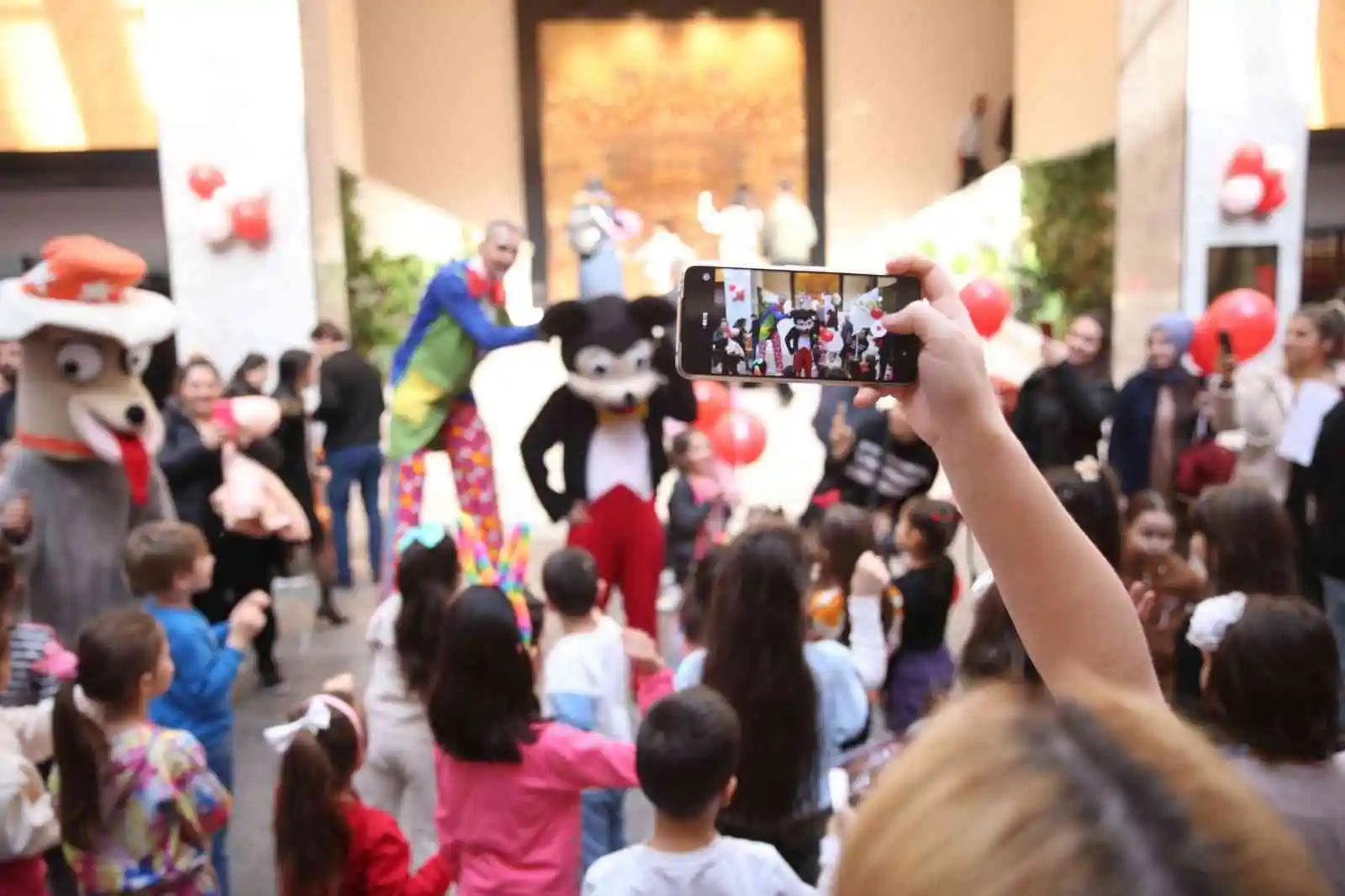 Çocuklar yarıyıl tatilini keyif alarak geçiriyor
