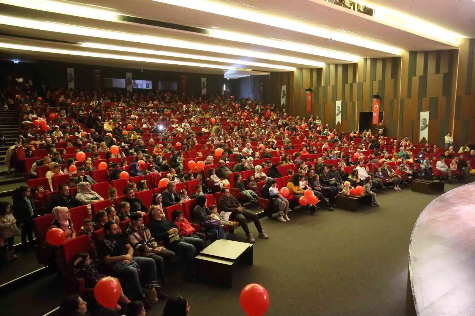 Çocuklar yarıyıl tatilini keyif alarak geçiriyor
