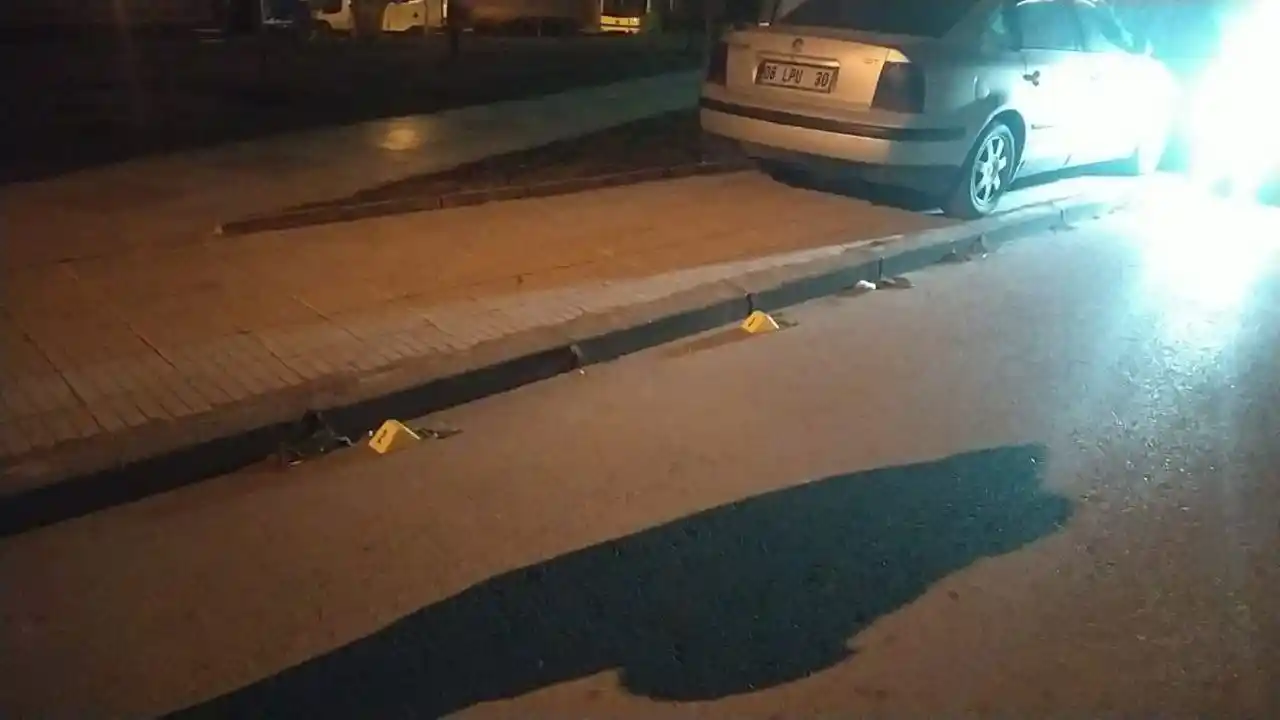 Çorum’da bir ev kurşunlandı
