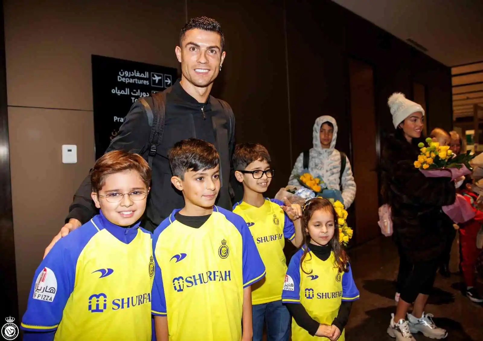 Cristiano Ronaldo, görkemli törenle Al Nassr’a imza attı
