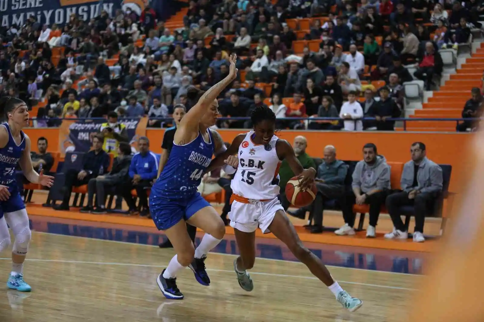 Çukurova Basketbol, Basket Landes’i rahat geçti