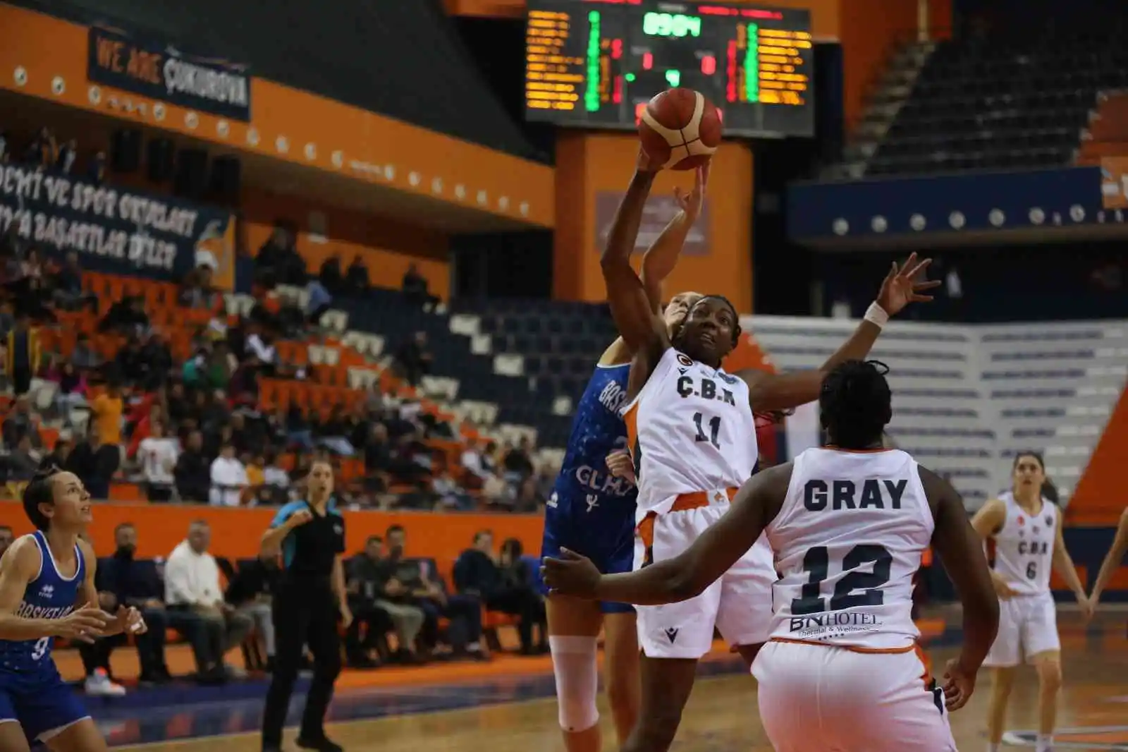Çukurova Basketbol, Basket Landes’i rahat geçti