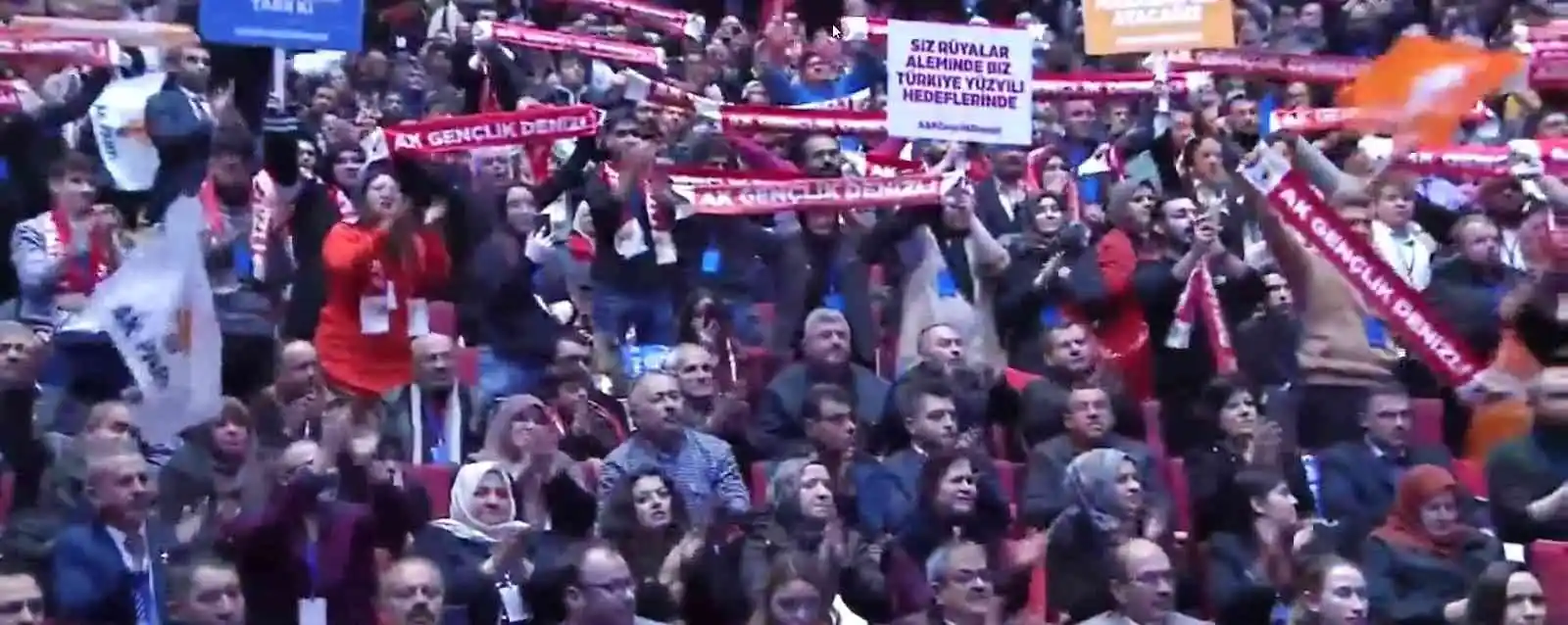 Cumhurbaşkanı Erdoğan: “Beceremiyorlarsa aday bulma konusunda kendilerine yardımcı olabiliriz”