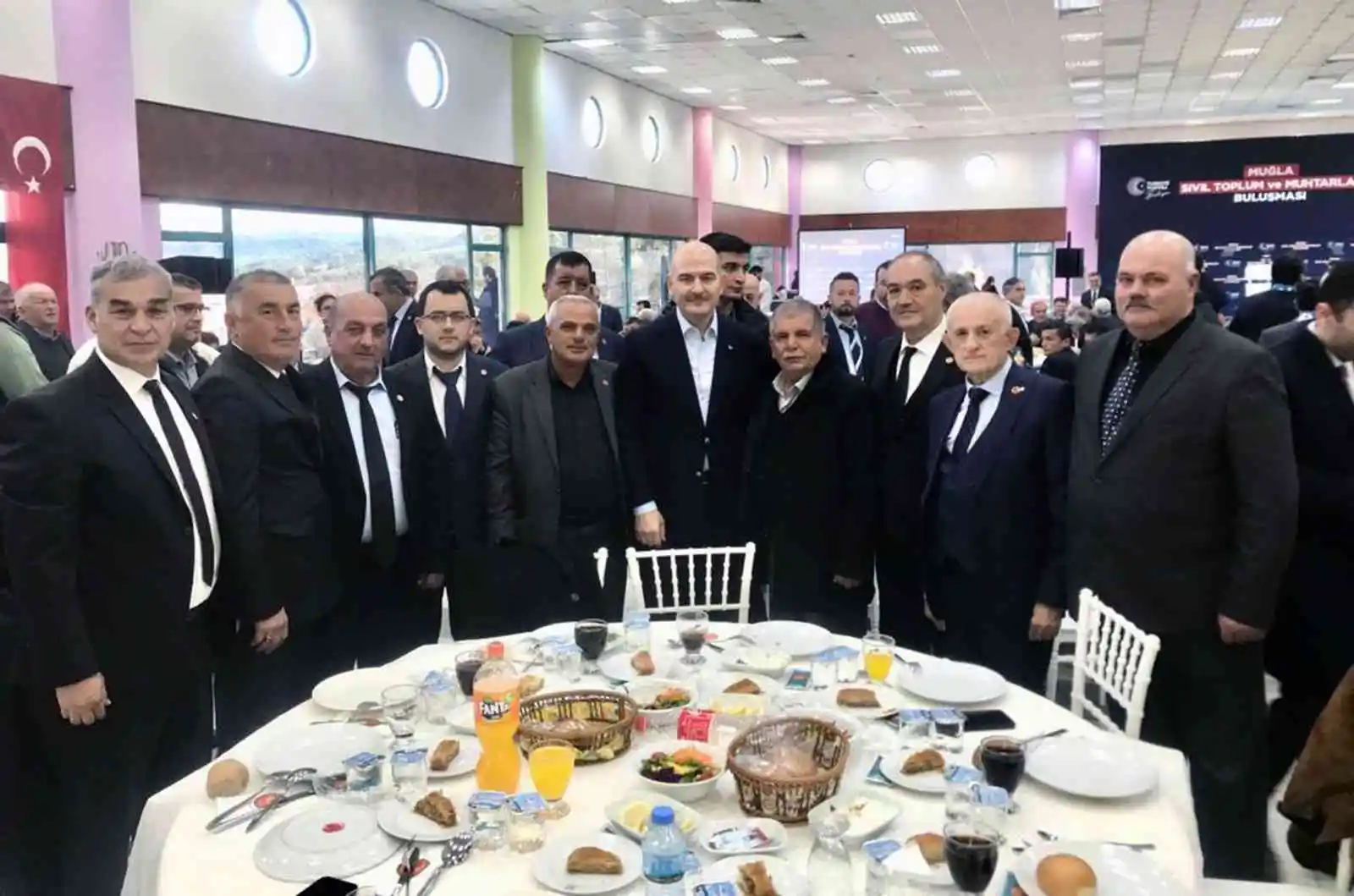 Cumhurbaşkanı Erdoğan’dan 6’lı masaya ‘Cümbüş Masası’ benzetmesi