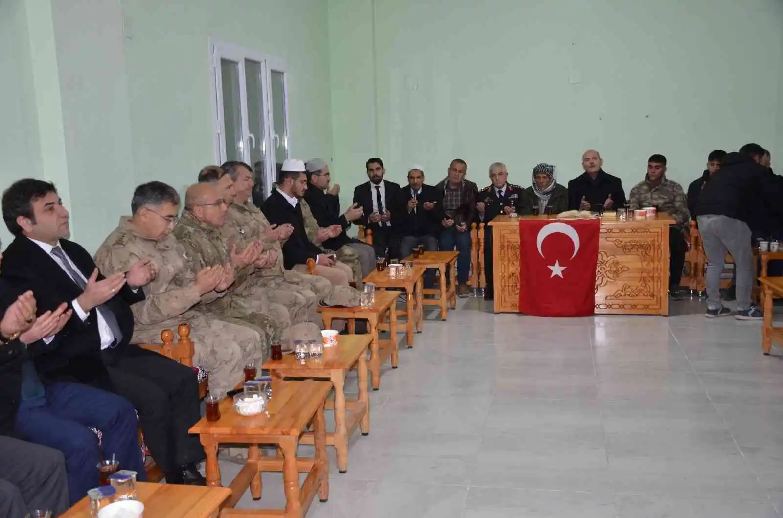 Cumhurbaşkanı Erdoğan, Şırnaklı şehidin ailesine telefonla taziyelerini iletti
