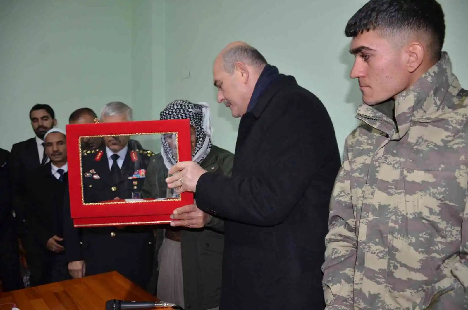 Cumhurbaşkanı Erdoğan, Şırnaklı şehidin ailesine telefonla taziyelerini iletti