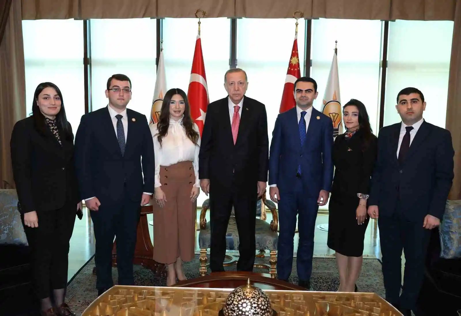 Cumhurbaşkanı Erdoğan Yeni Azerbaycan Partisi Gençler Birliği Başkanı'nı kabul etti