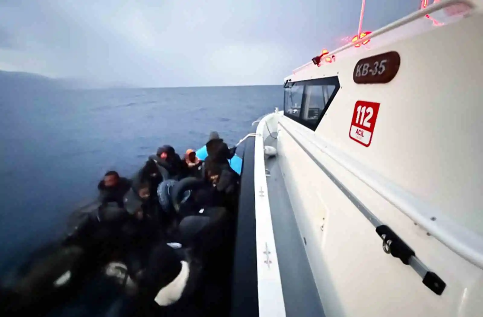 Datça'da 35 düzensiz göçmen kurtarıldı
