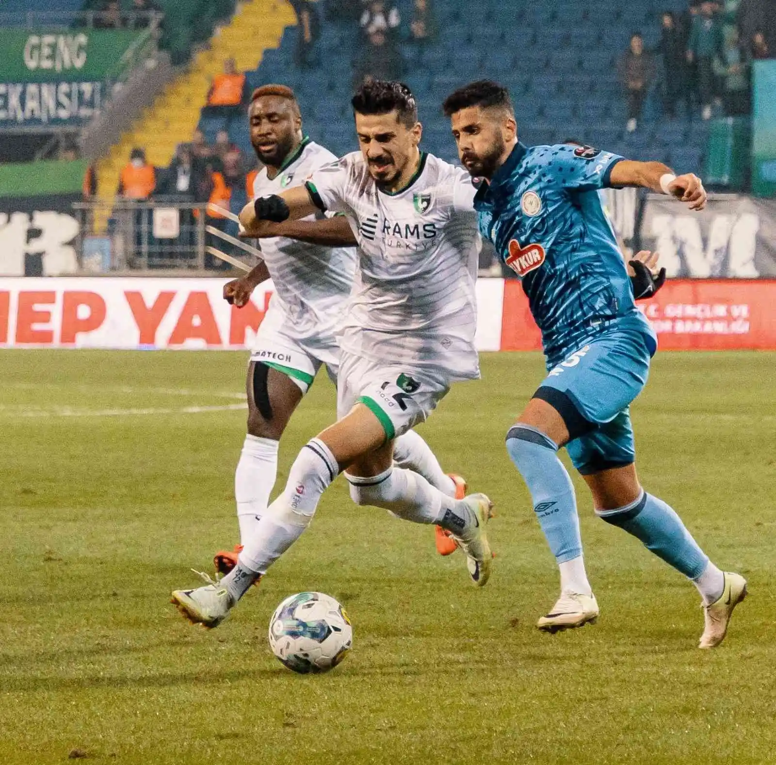 Denizlispor deplasmandan eli boş dönüyor
