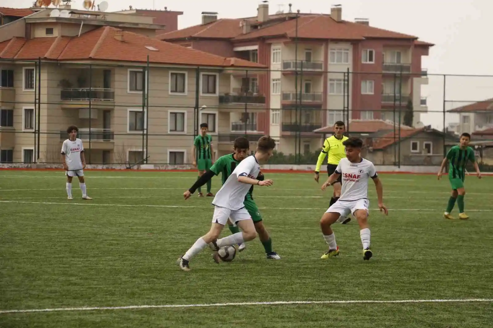 Denizlispor rakibini mağlup ederek lider oldu
