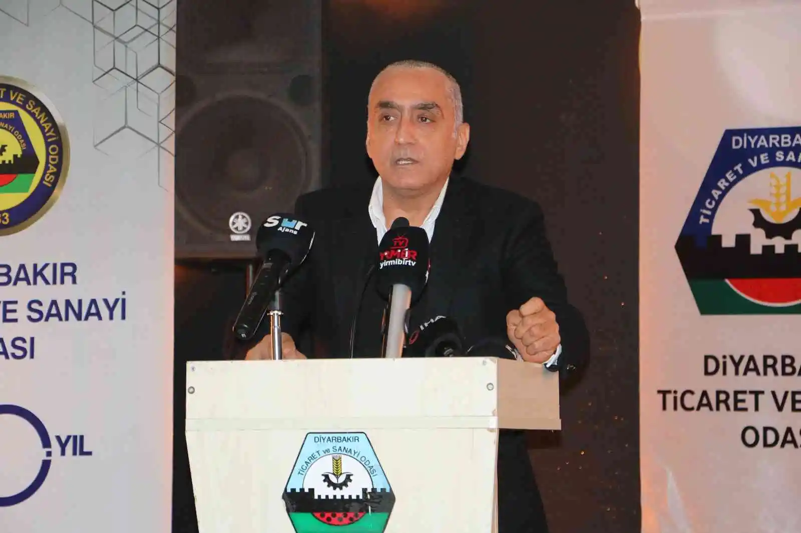Diyarbakır’da inşaat müteahhitleri bir araya geldi