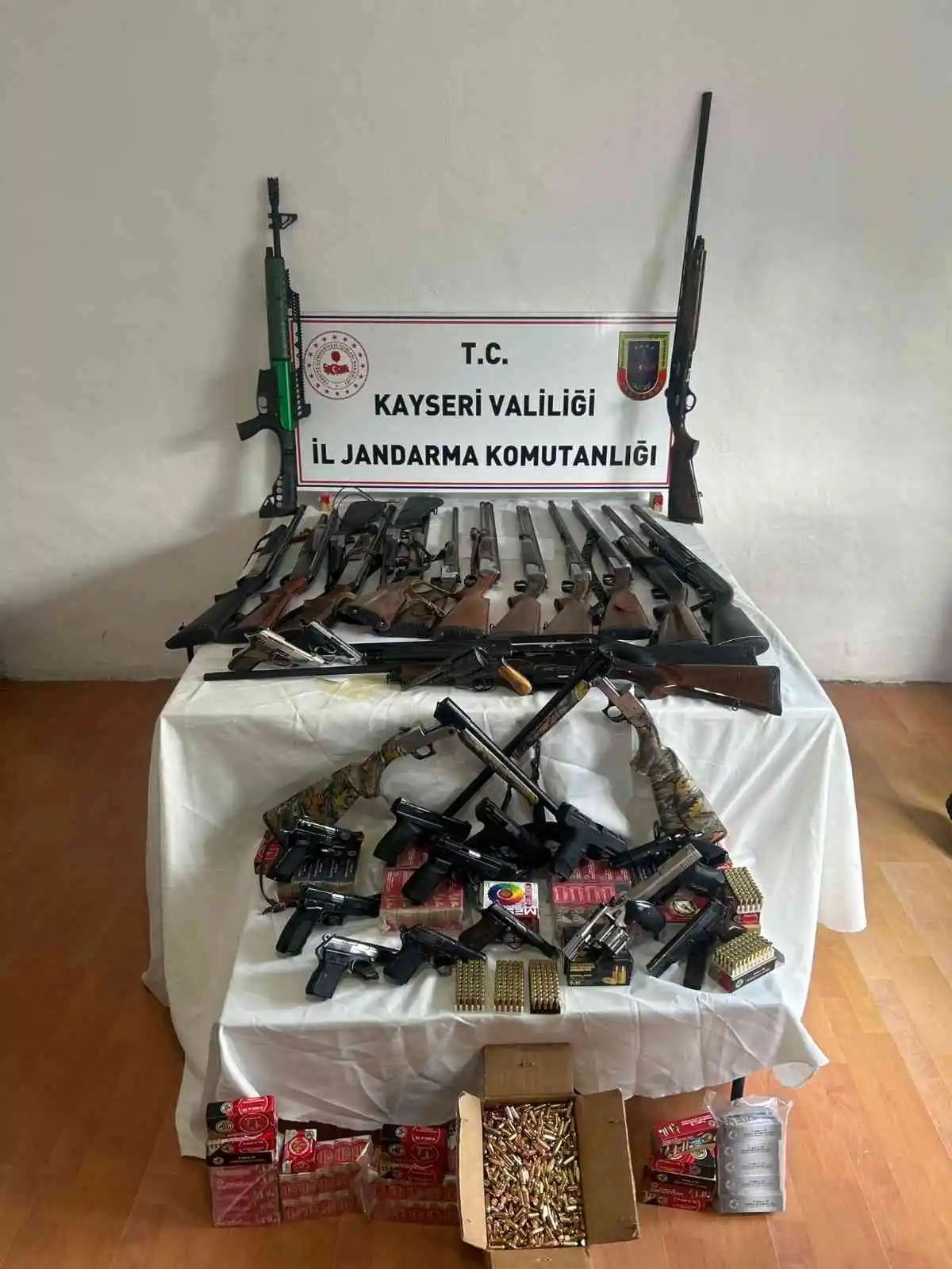 Düğünde açılan ateş sonucu 1 kişinin öldüğü olayla ilgili 15 kişi gözaltına alındı