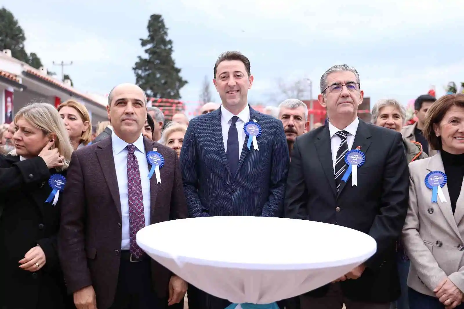 Edincik’e kapalı pazar yeri ve yaşam alanı