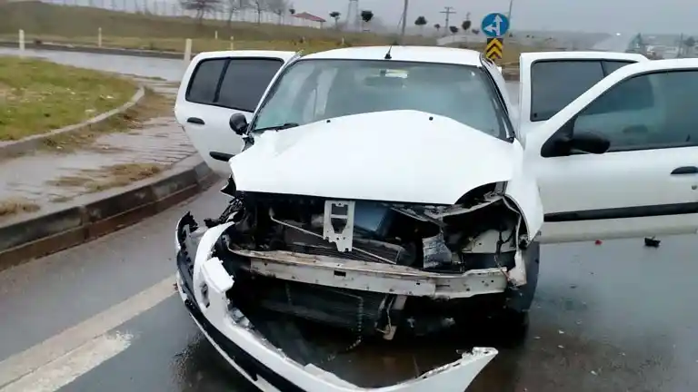 Edirne’de zincirleme kaza: 2 yaralı