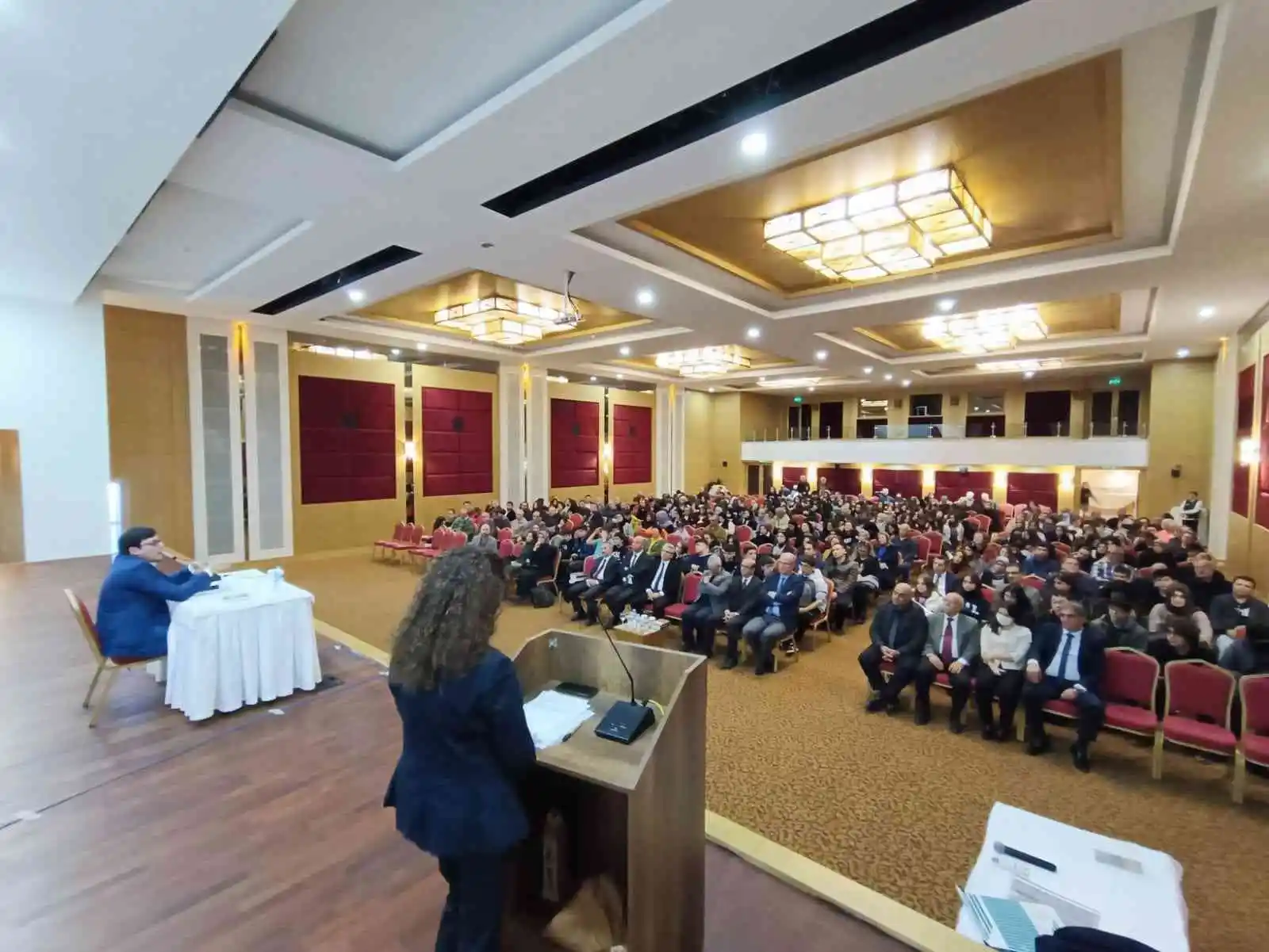 Edremitli yazar şair, Tahir Harimi Balcıoğlu konferansı yapıldı