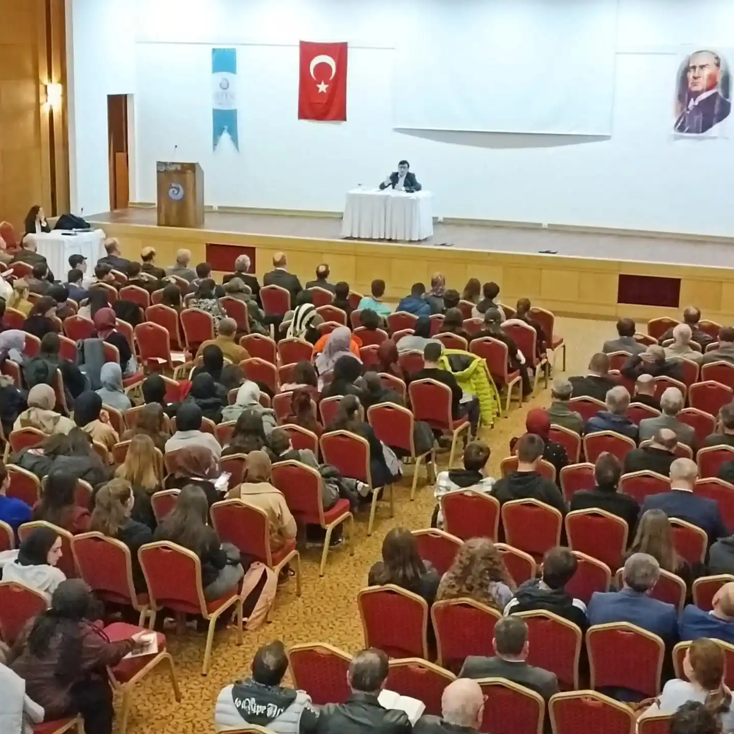 Edremitli yazar şair, Tahir Harimi Balcıoğlu konferansı yapıldı