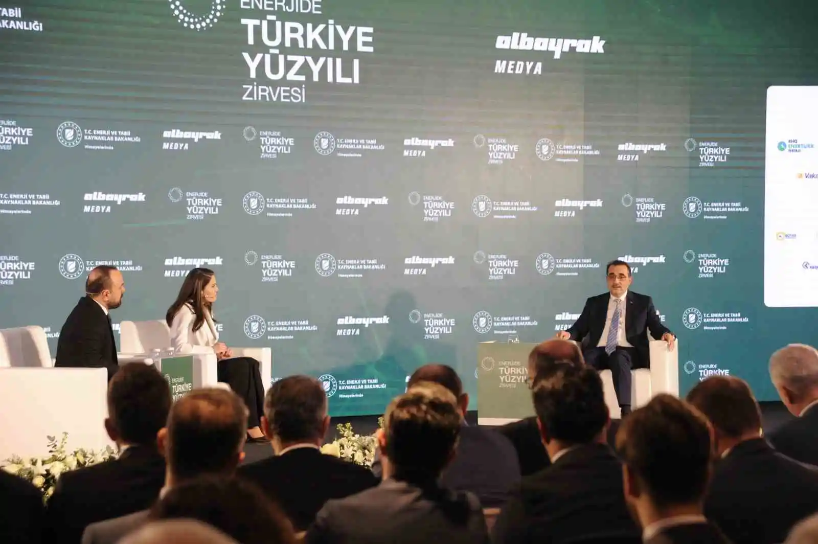 Enerji ve Tabii Kaynaklar Bakanı Dönmez: (Doğal gaz keşifleri) Kapatılmış alanlar var, buralarda tekrar çalışmalar yapacağız