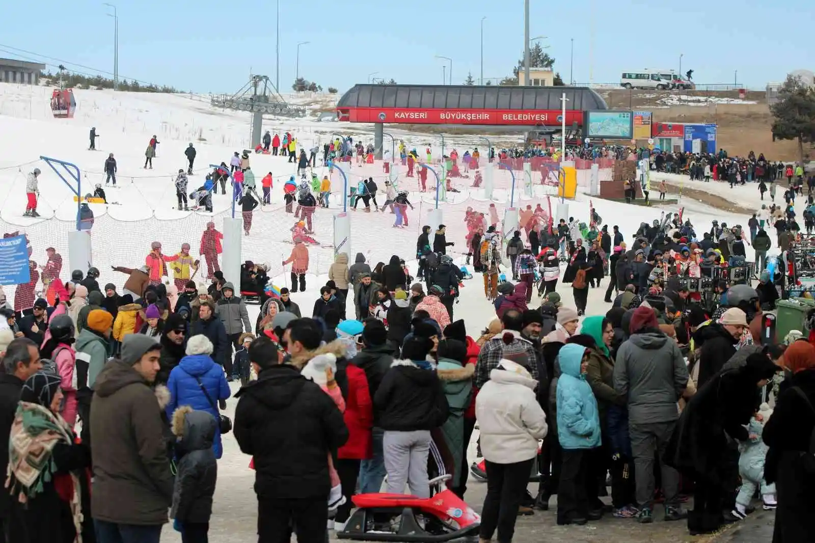 Erciyes’e turist akını