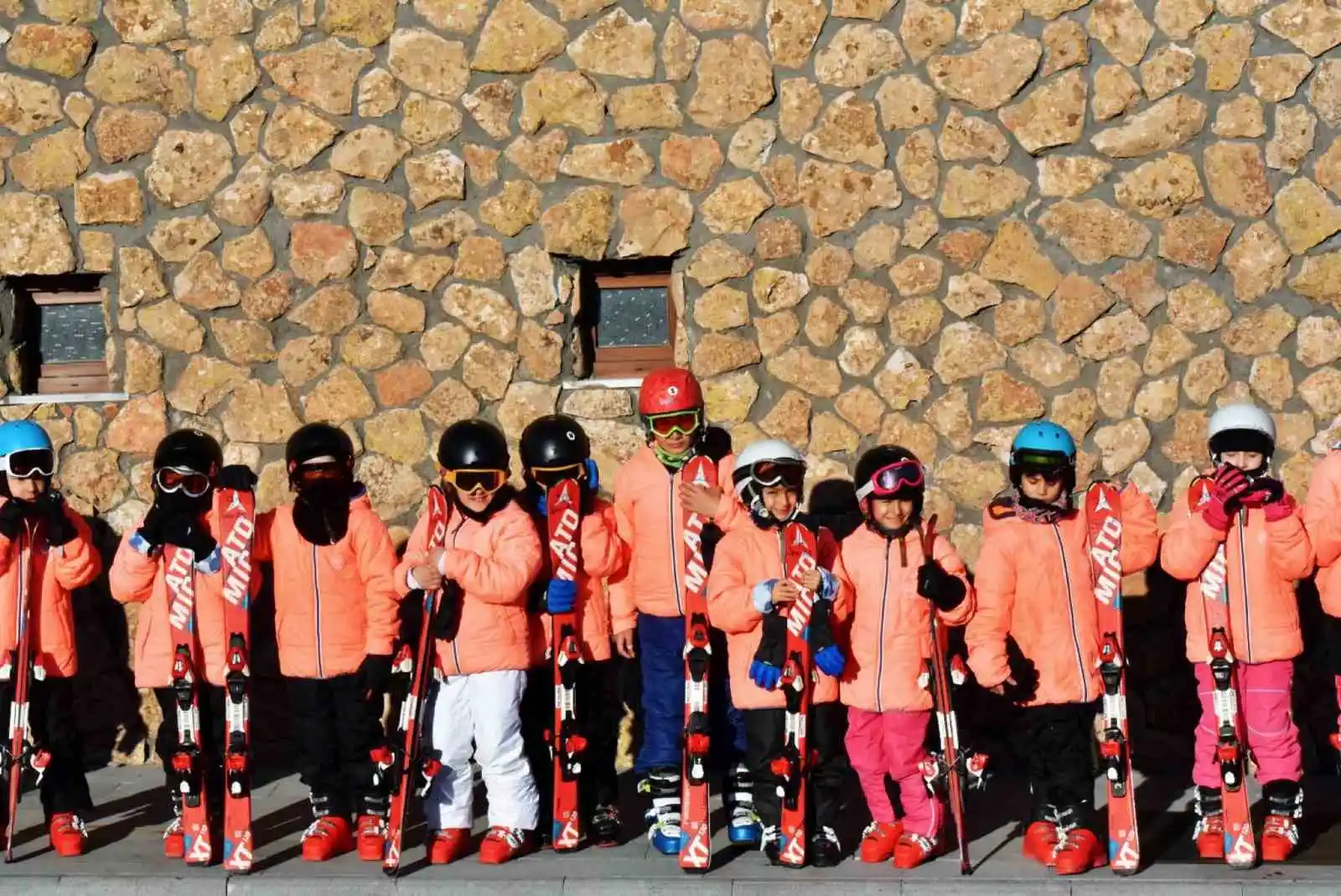 Erciyes Kayak Okulu’nda 7’den 70’e Herkes Kayak Öğreniyor
