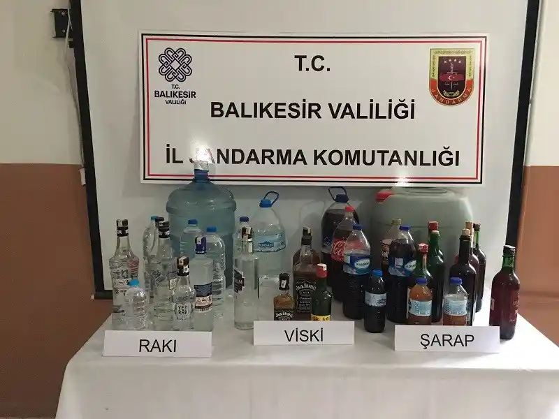 Erdek’te sahte ve kaçak içki operasyonu