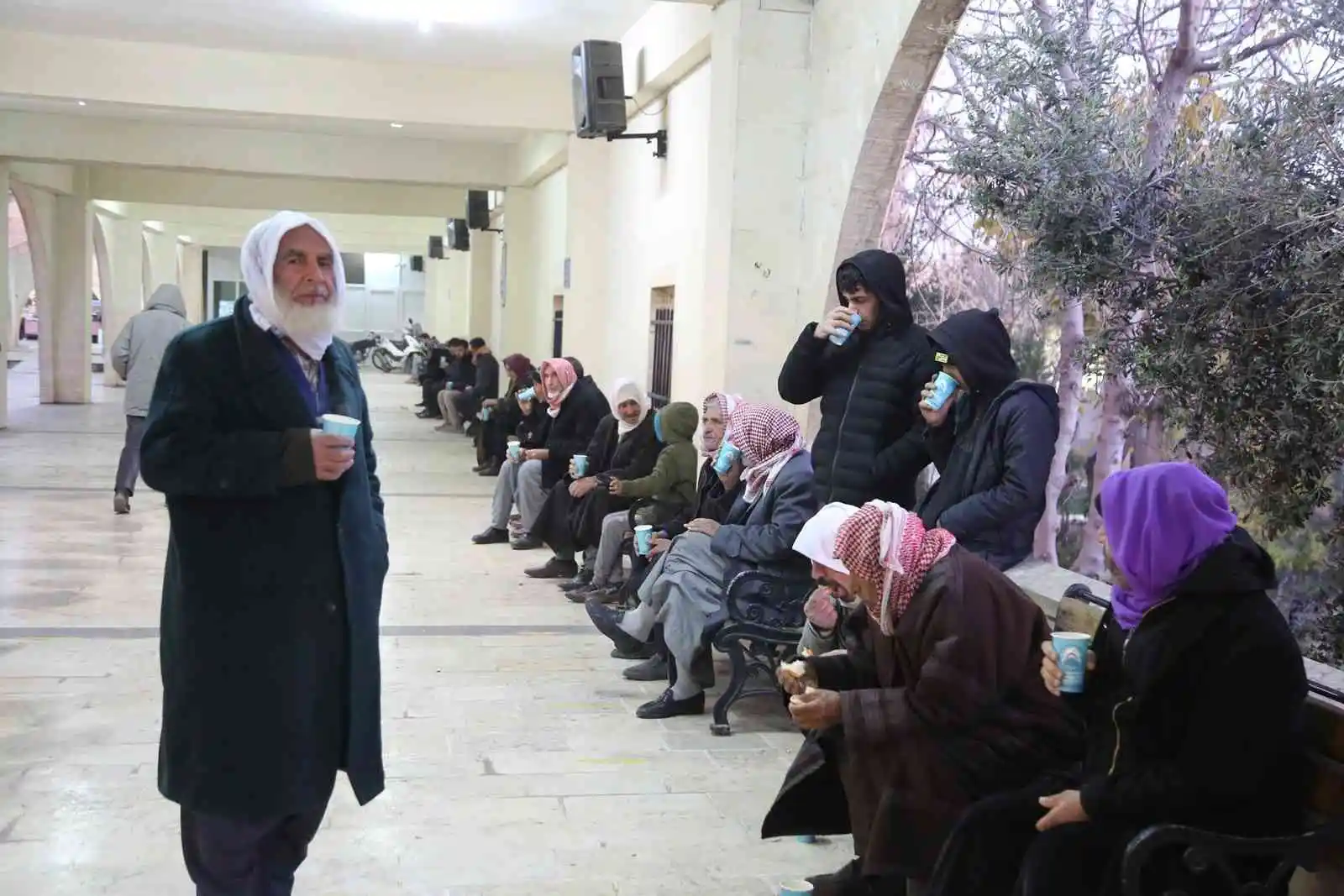 Erken mesaiye başlayanlara sabır çorbası ikramı