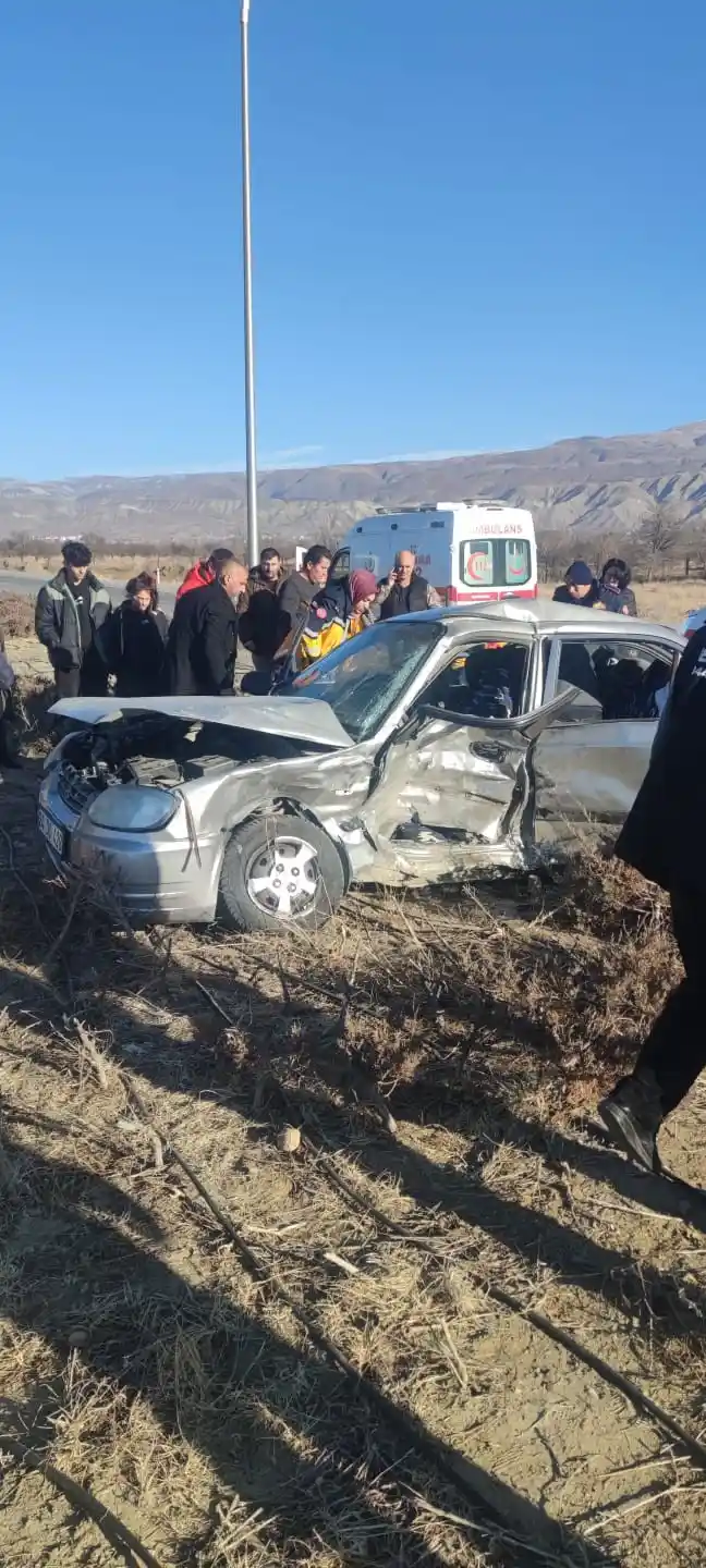 Erzincan’da trafik kazası: 1 ölü
