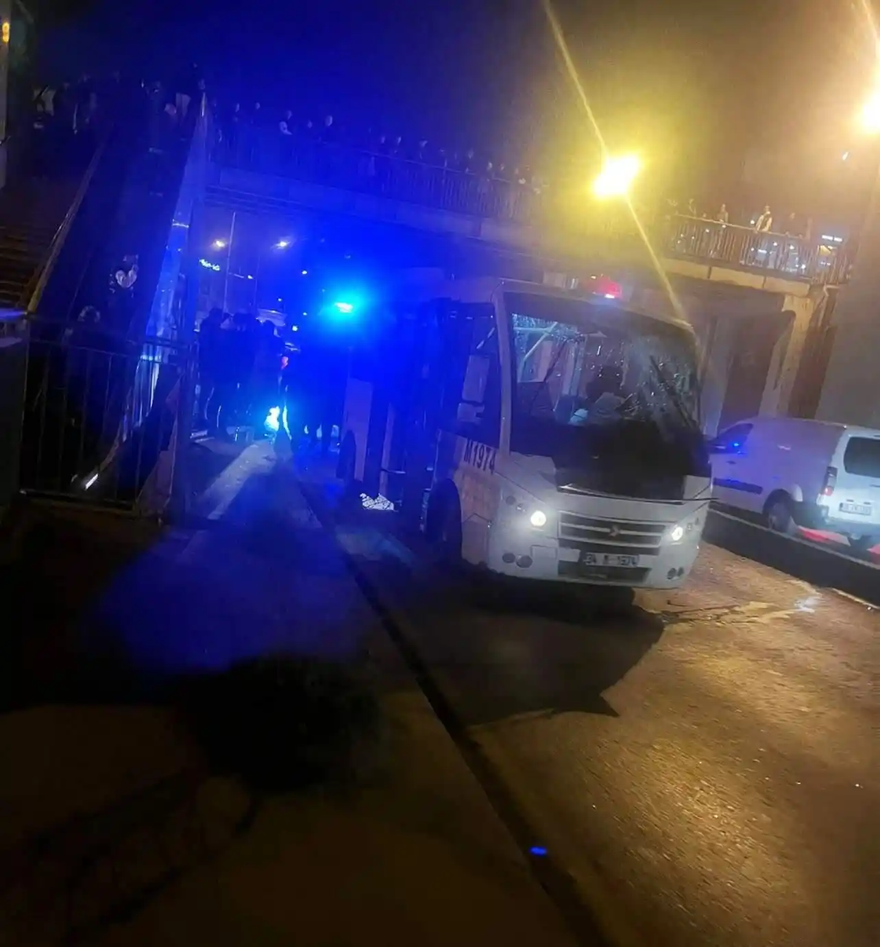 Esenler’de alkollü sürücü iki araca çarptı: 2 yaralı