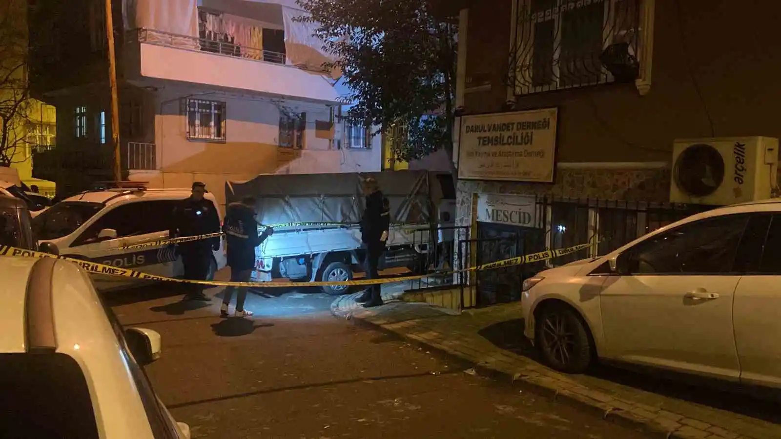 Esenlerde koca dehşeti: Boşanma aşamasında olduğu eşini sokak ortasında öldürdü