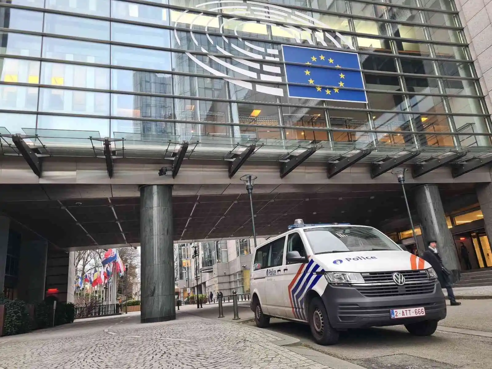 Eski AP milletvekili Panzeri'nin, Tarabella'ya 120 bin euro verdiği iddia edildi