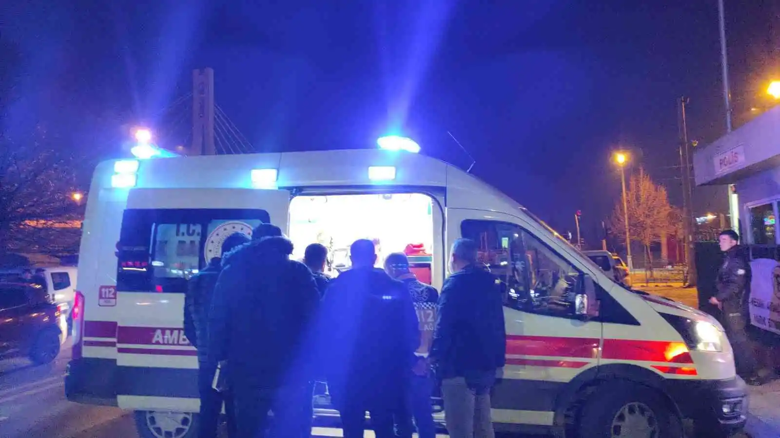 ’Eski sevgilimle neden konuştun’ kavgasında kan aktı: 2 yaralı