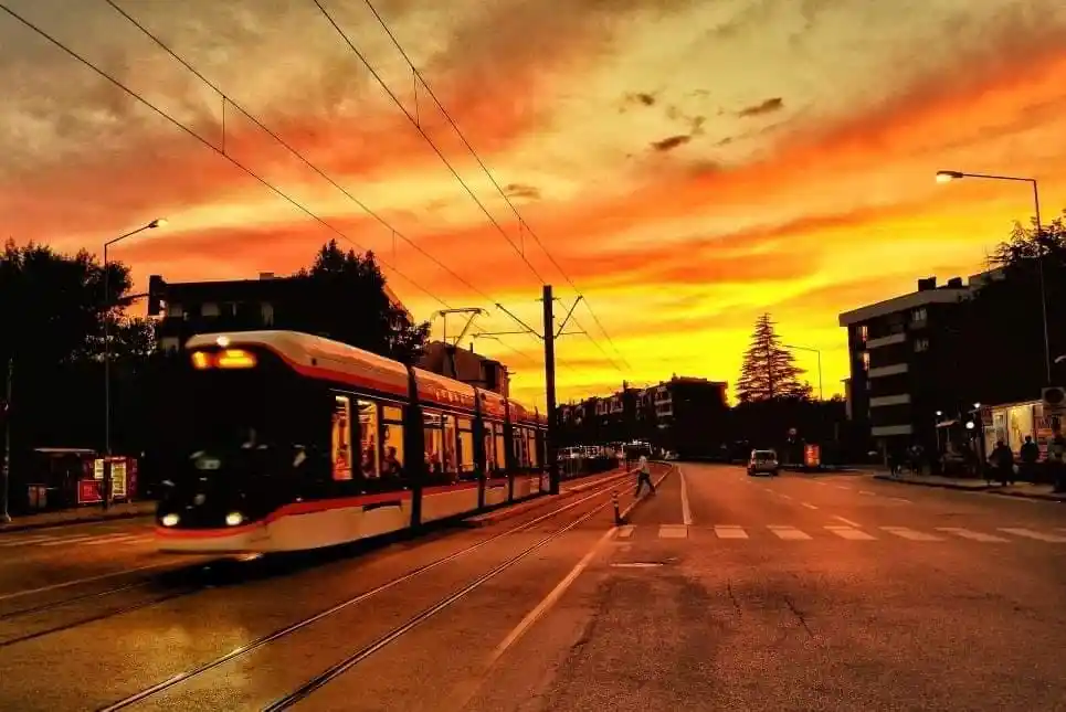 Eskişehir’de gün batımında görsel şölen oluştu